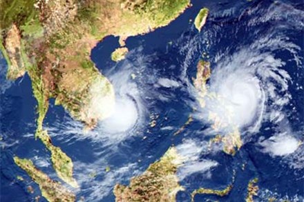 [-]Trong[-]24[-]giờ[-]tới,[-]áp[-]thấp[-]nhiệt[-]đới[-]suy[-]yếu[-]dần[-]thành[-]một[-]vùng[-]áp[-]thấp[-]